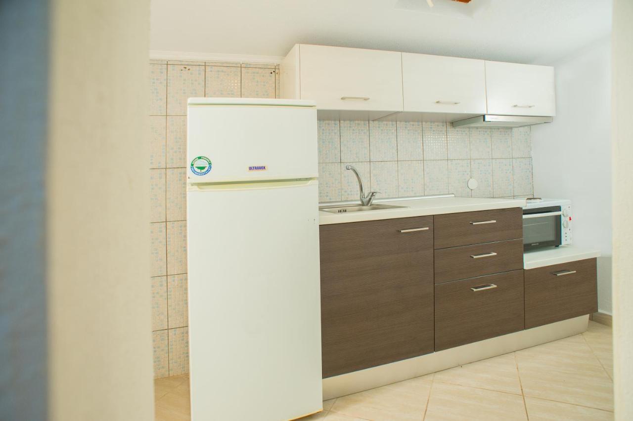 Monopetro Apartment Metamorfosi  Luaran gambar