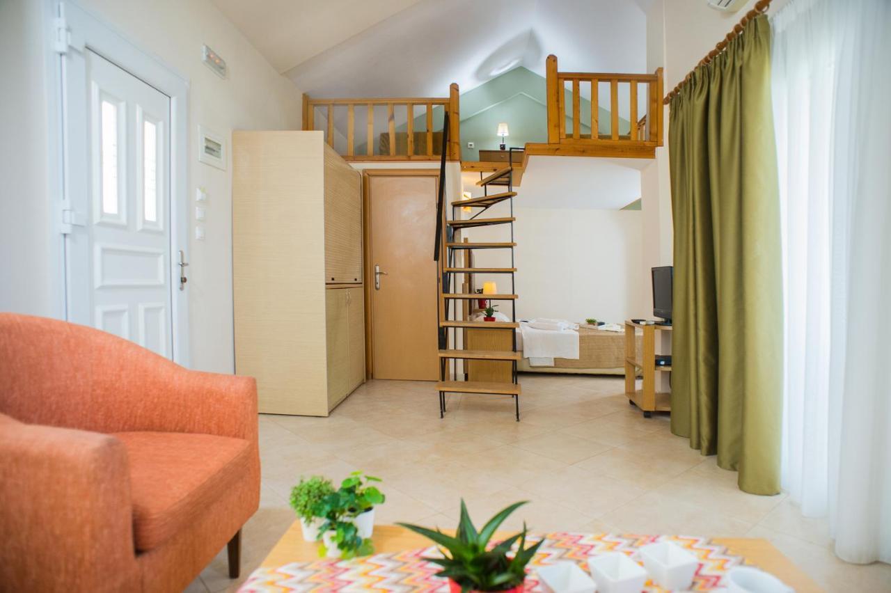 Monopetro Apartment Metamorfosi  Luaran gambar