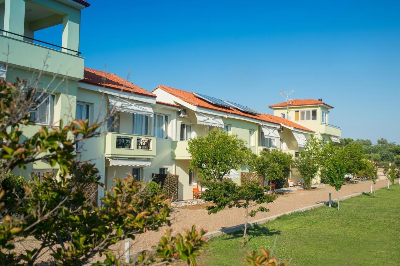 Monopetro Apartment Metamorfosi  Luaran gambar