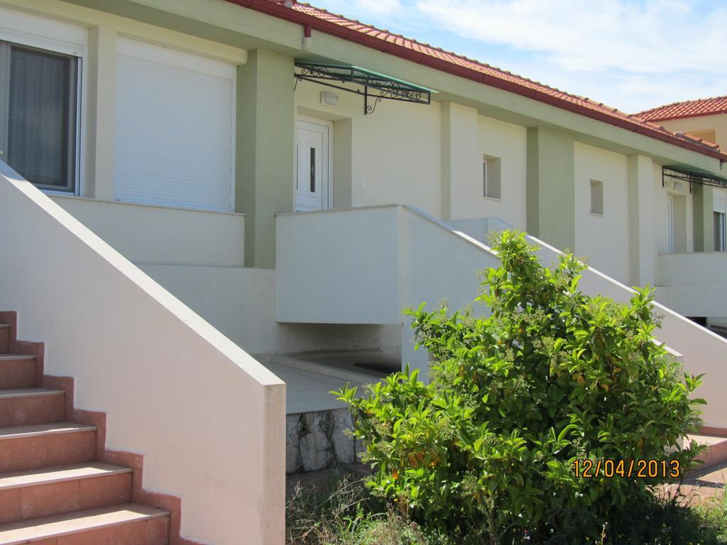 Monopetro Apartment Metamorfosi  Luaran gambar